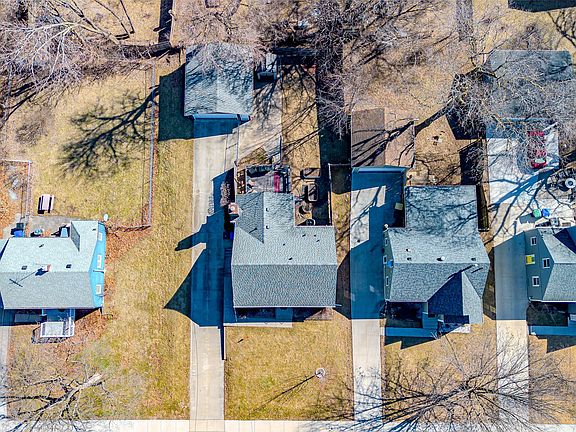 4th image of 1717 45th St