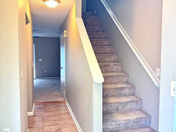 2nd image of 131 Candlebrook Dr