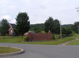 4 Hunters Ridge Dr, Carrollton, KY 41008