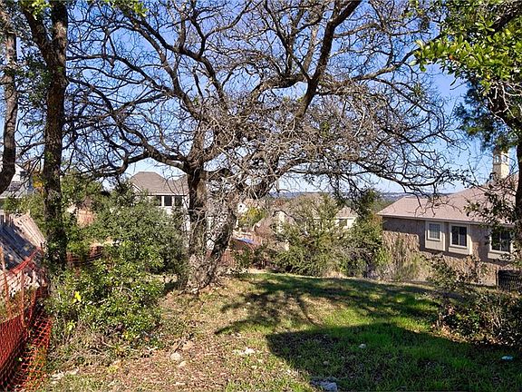 4th image of 15408 Joseph Dr