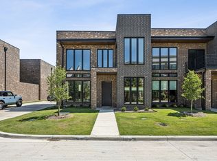 207 Morningside Dr, Roanoke, TX 76262
