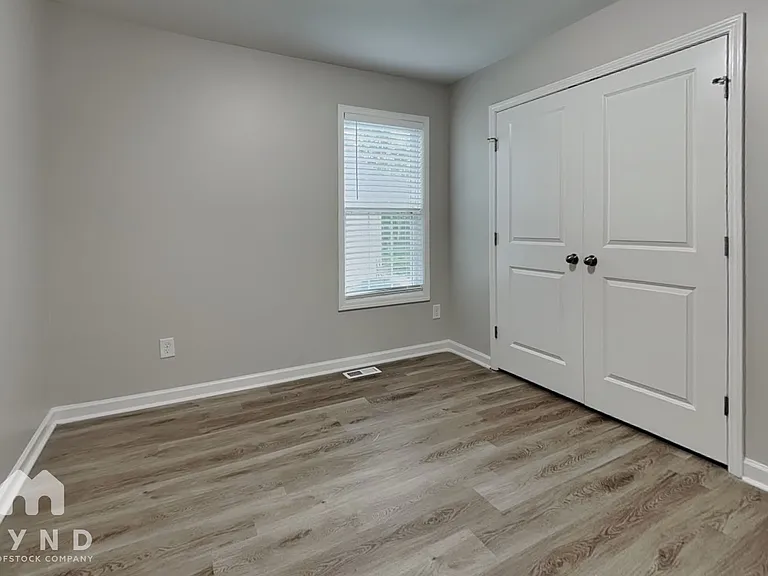 148 Bridge St — Photo 14