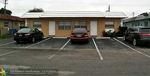 1st image of 200 NE 40th Ct