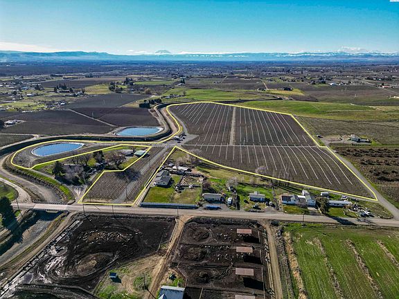 3rd image of 120 Barbee Rd