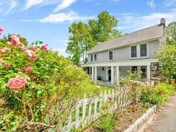 6 Sunset Lane, Hartsdale, NY 10530