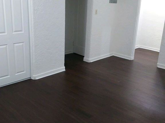 4th image of 3071 Leeward Ave APT 103