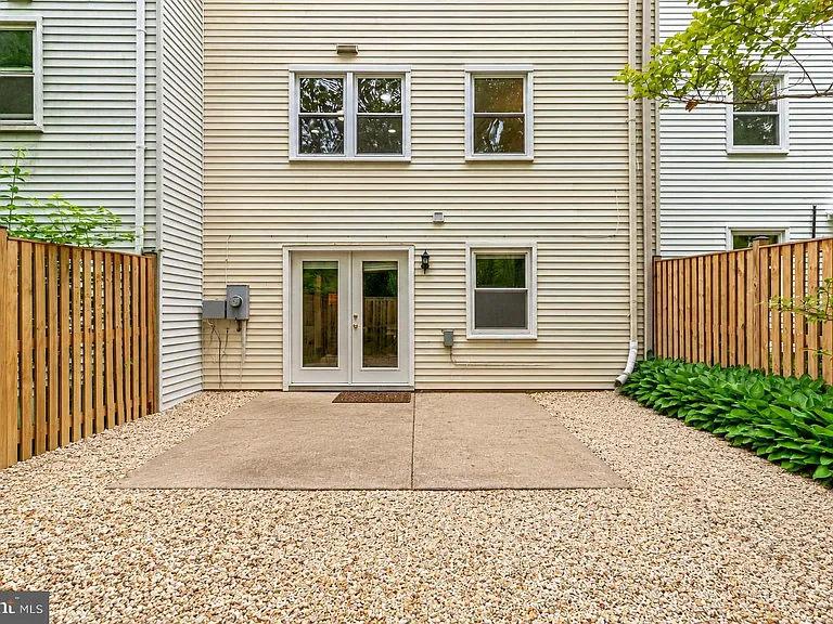 3005 Silent Valley Dr — Photo 6