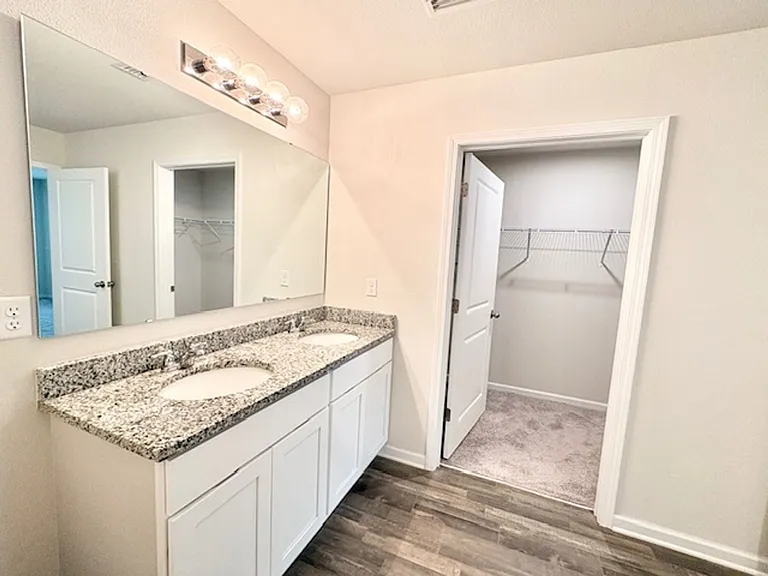 462 Whispering Creek Ave — Photo 33