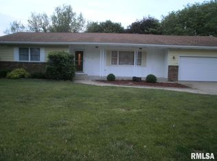 713 Cardinal Ct, Geneseo, IL 61254