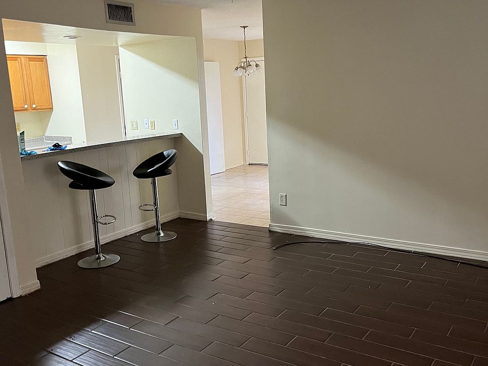 1st image of 3757 Martinique Ave
