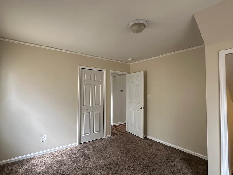 2945 Burdette St — Photo 23