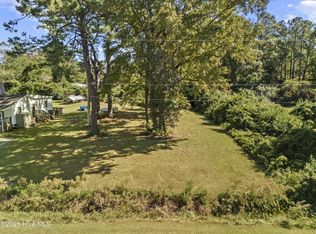 105 Kings Parkway, Hubert, NC 28539