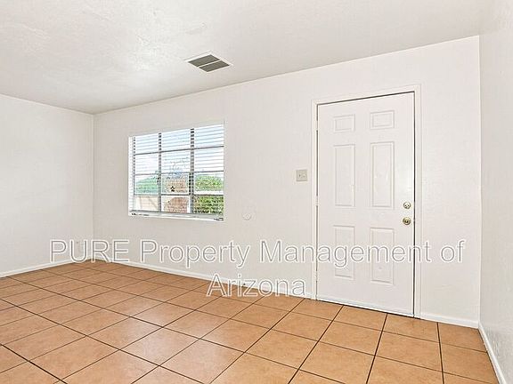 4th image of 1251 E Rose Ln