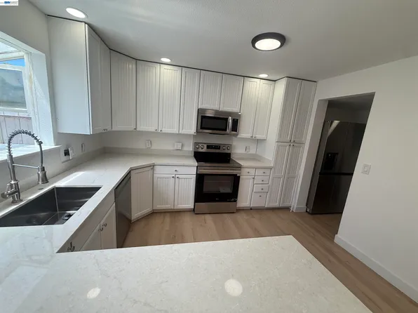 4410 Alamo Ct, Union City, CA 94587