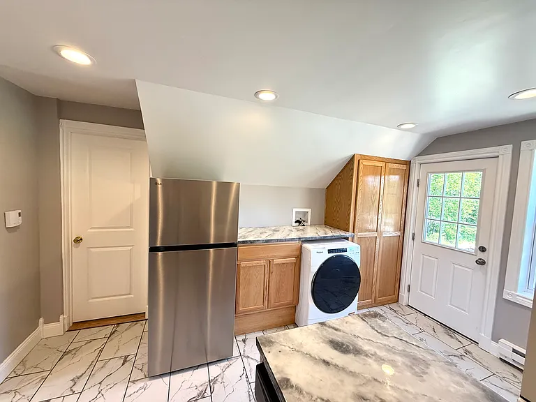 112 Old Glenwood Rd #1 — Photo 12