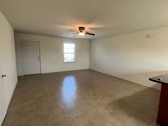 3rd image of 900 Maple Dr #10C