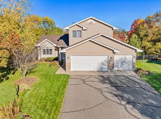 12378 Swallow St NW, Coon Rapids, MN 55448