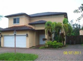 15550 SW 10th St, Miami, FL 33194