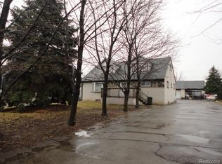 28355 Beverly Rd, Romulus, MI 48174