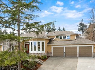 19741 53rd Ave NE, Lake Forest Park, WA