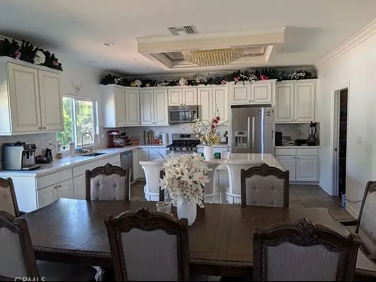 14012 Quailridge Dr — Photo 1