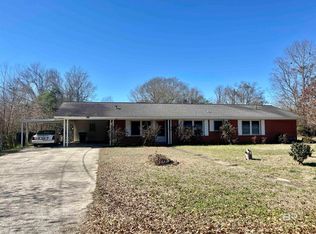 1102 Montgomery Ave, Atmore, AL 36502