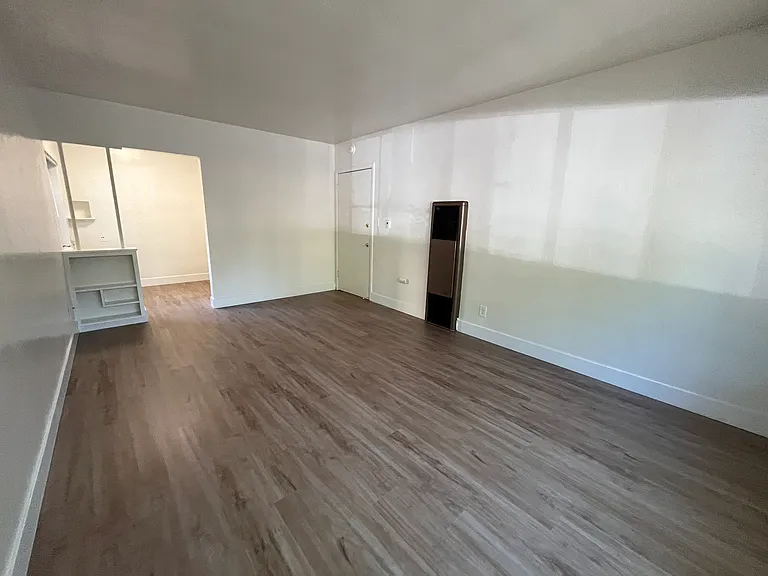 1625 O St #102 — Photo 4