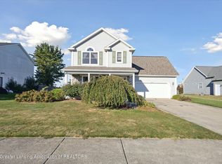 1845 Parakeet, Holt, MI 48842