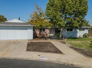 1895 Dennis Avenue, Clovis, CA 93611