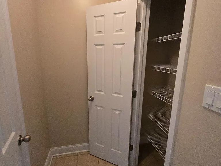 Unit Photo