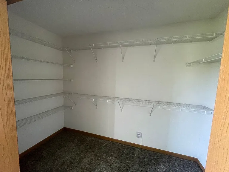 3223 Mendel Dr — Photo 11