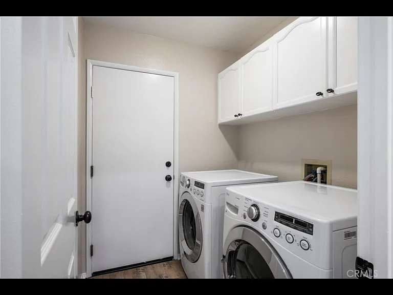 811 N Siavohn Dr — Photo 17