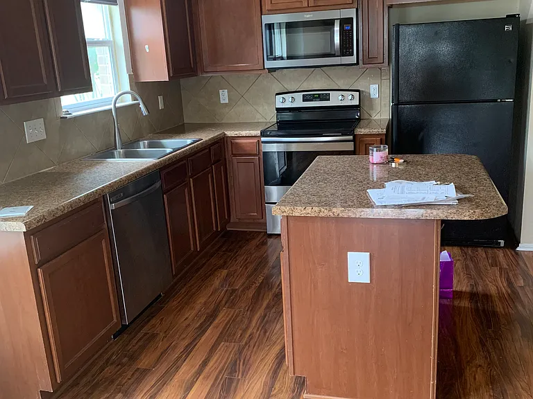 6725 Mundo Dr — Photo 21
