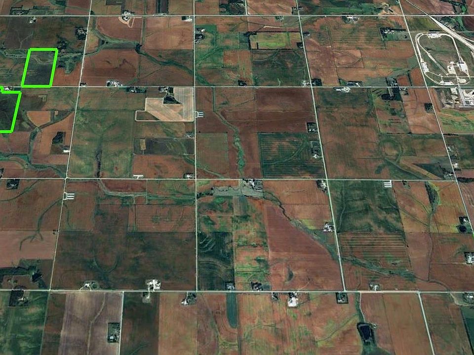 2nd image of 220th St