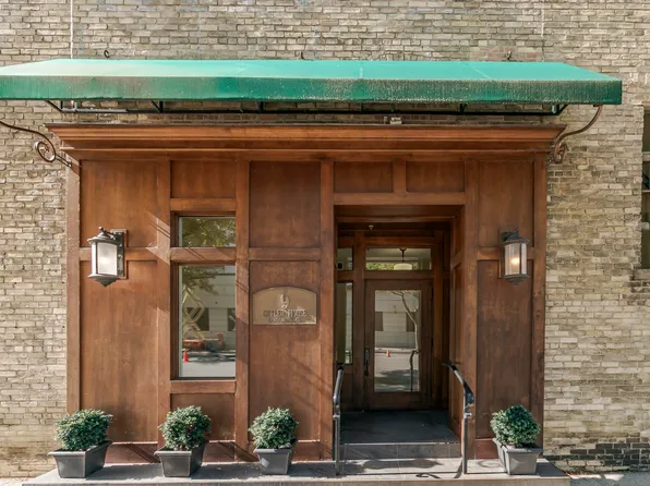 9 S 3rd St Unit 302, Grand Haven, MI 49417