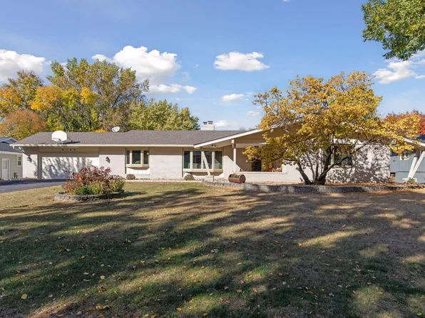 6148 Arctic Way, Edina, MN 55436