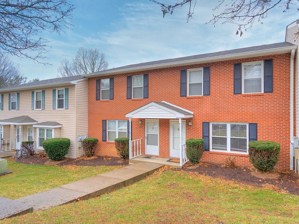 1st image of 209 Janie Ln