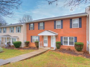 209 Janie Ln, Blacksburg, VA 24060
