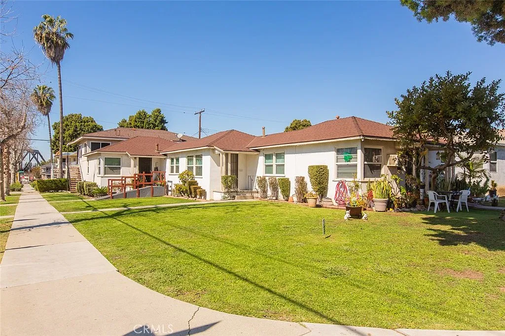 1 bed, 616 sqft, $2,069 — Photo 1