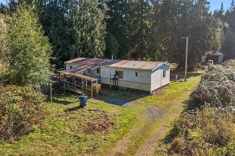2nd image of 15714 234th Street SE