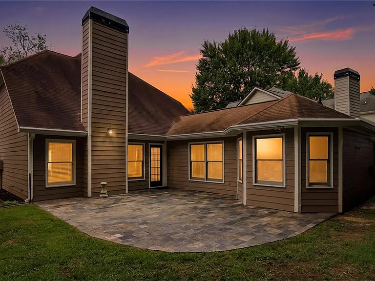 5527 Bridge Pointe Dr — Photo 41