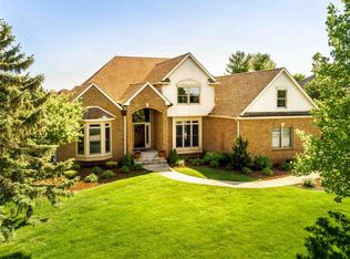 14214 Shoreline Dr, Granger, IN