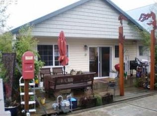 11674 N Island Cove Ln, Portland, OR