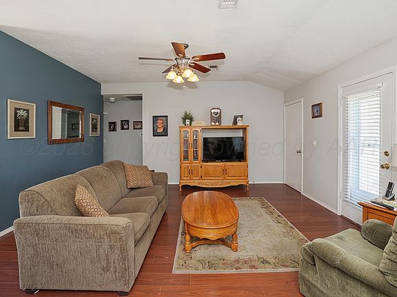 4th image of 1120 Shasta Dr