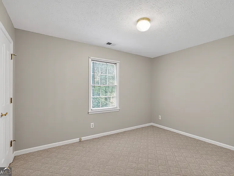 1990 Hutton Dr — Photo 12