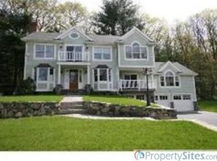 70 Hill St, Lexington, MA 02421