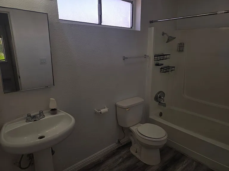 1724 Breckenwood Ct — Photo 30