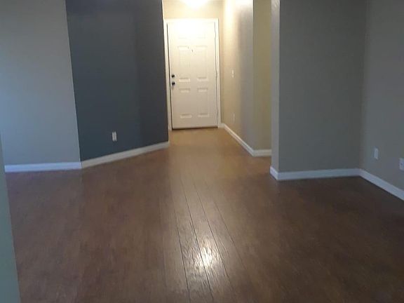3rd image of 15432 W Cortez St