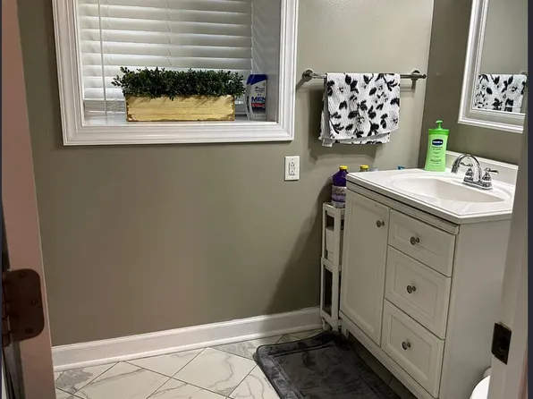 2535 Barracks Rd, Charlottesville, VA 22901