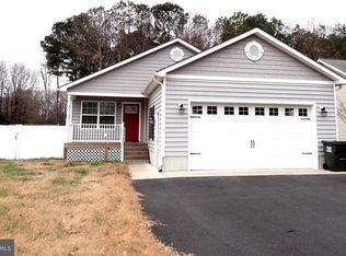 95 Rolando Dr, Colonial Beach, VA 22443